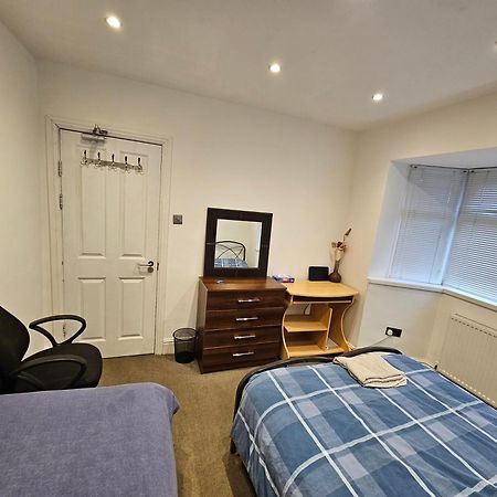 Monyhull Homestay - Near City Centre Kingsheath Nia Nec Bhx Birmingam Exterior foto
