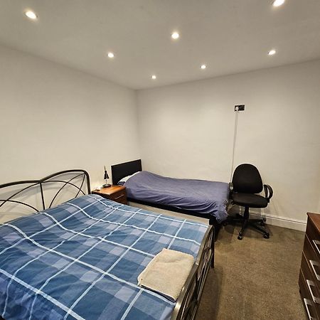 Monyhull Homestay - Near City Centre Kingsheath Nia Nec Bhx Birmingam Exterior foto