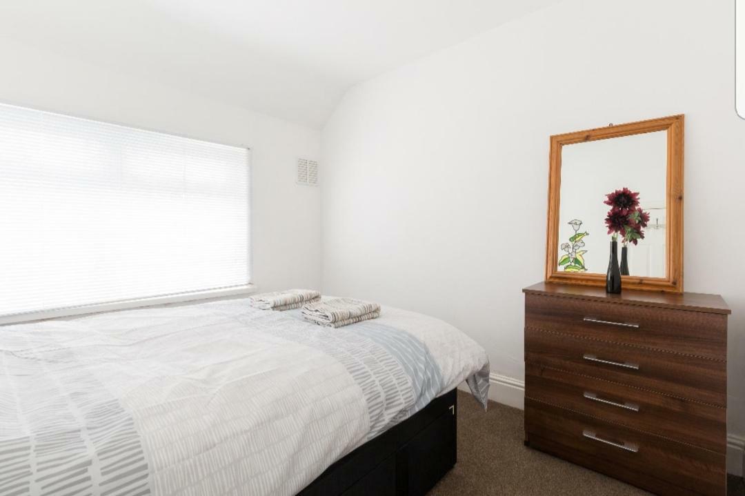 Monyhull Homestay - Near City Centre Kingsheath Nia Nec Bhx Birmingam Exterior foto